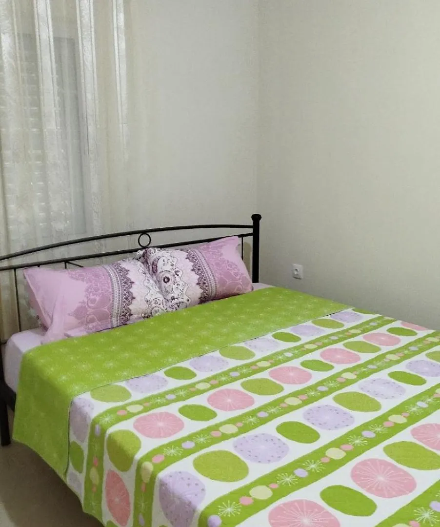 Toma'S Guest House Saranda
